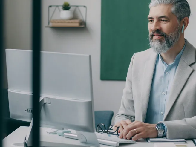 Allarme mercato del lavoro: bisogno urgente di aggiornare gli over 55