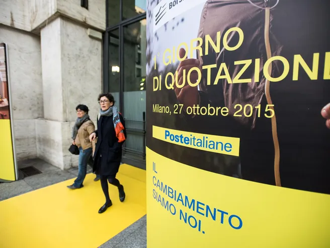 e-Commerce: svolta di Poste, ora i pacchi si possono ritirare e spedire anche dai tabaccai