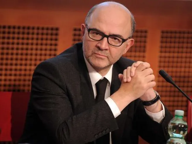 Manovra, Conte cede con taglio deficit al 2,04%. Ma Moscovici: ‘non ci siamo ancora’