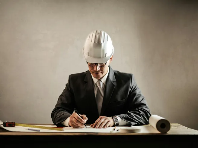 Sicurezza sul lavoro 2025: formazione obbligatoria e intelligenza artificiale a confronto