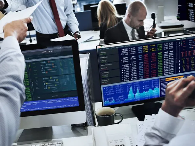 Meno paralisi Covid e più rischio politico, ecco cosa ci riserva l’arrivo dell’autunno sui mercati