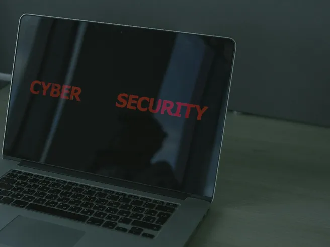 Nuova fuga di dati sensibili: utenti a rischio, cambia subito la password