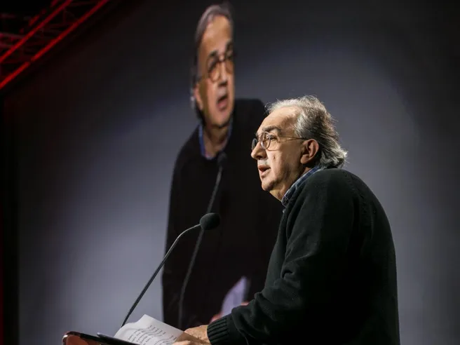 Shock Marchionne: condizioni salute si aggravano, deve lasciare guida di Fca e Ferrari