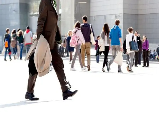 Lavoro e precarietà: contratti a termine diffusi al Sud, nell’agricoltura e nel turismo. Ma nel resto d’Europa è peggio