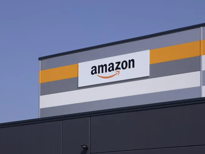 Amazon raddoppia i profitti nel trimestre ma non basta. Ecco la nuova proposta per i clienti Prime