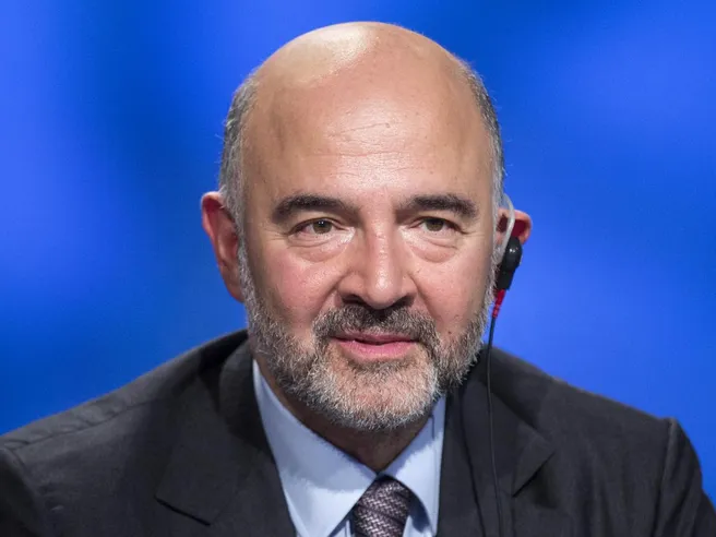Moscovici accusa l’Italia: “Problema nella zona euro. Tanti piccoli Mussolini”