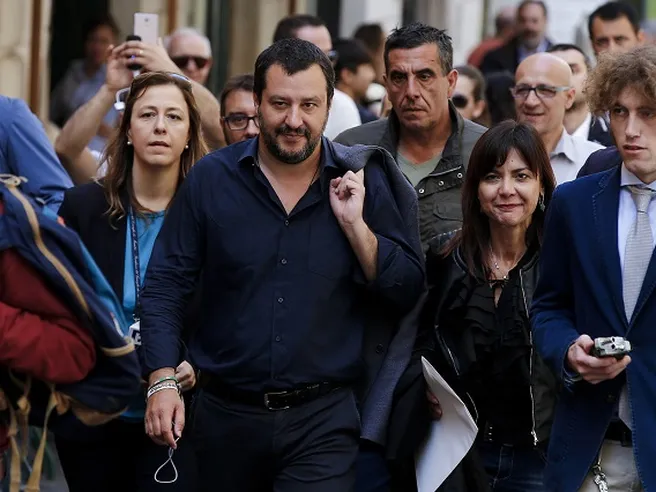 Manovra, per Commissione Ue governo troppo ottimista su crescita. Debito e deficit rivisti al rialzo