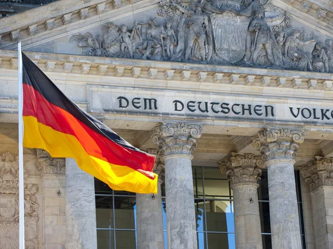 Germania, voto più vicino: dal dopo-Merkel risposte positive per i mercati