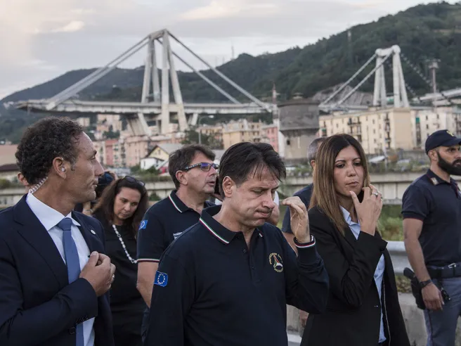 Atlantia, Conte prepara contromossa su Autostrade. Su cifra stanziata: ‘potrebbero quadruplicarla o quintuplicarla’