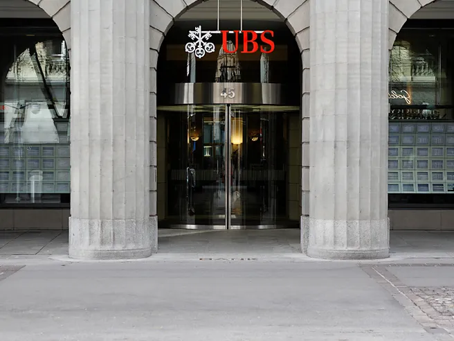 UBS controcorrente nell’ansia da back to office, ancora tanto lavoro da casa per diventare la banca più desiderata