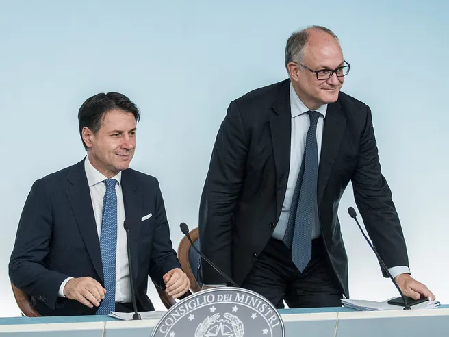 Gualtieri: ‘Cig deroga non ha funzionato. Pil Italia farà peggio -8% in 2020 ma non di tanto’
