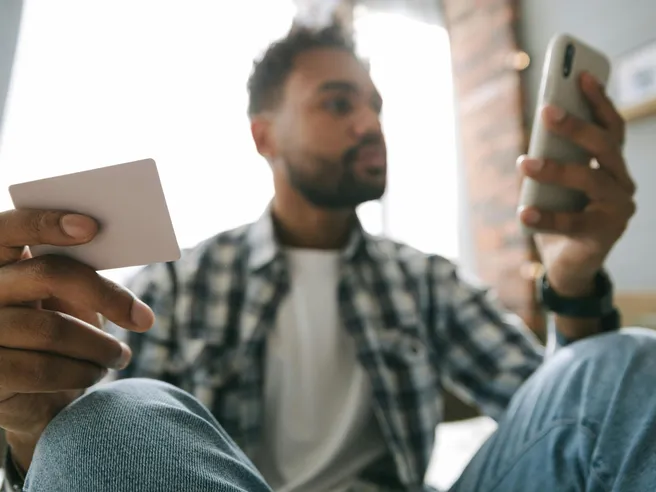 Crédit Agricole: canone zero e fino a 400€ su Amazon per il conto online