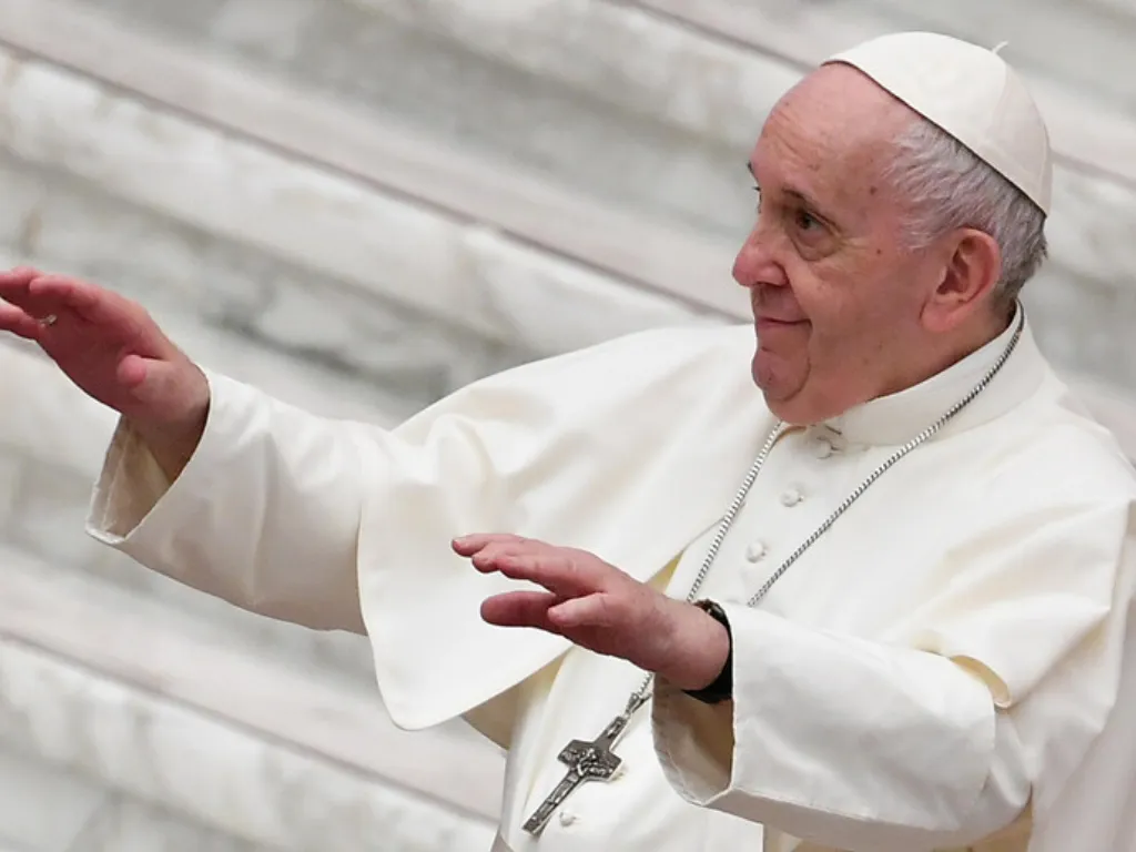 Quanto percepiscono i cardinali oggi? Gli effetti dei tagli del Papa