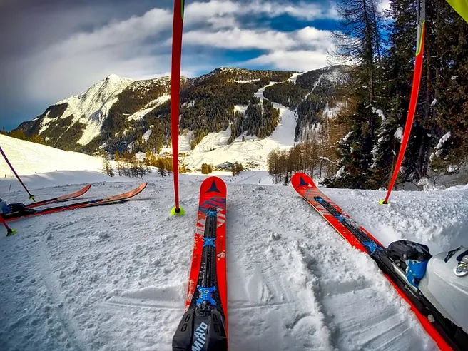 Assicurazione on-demand: arriva lo skipass intelligente che si attiva al momento, completo di polizza