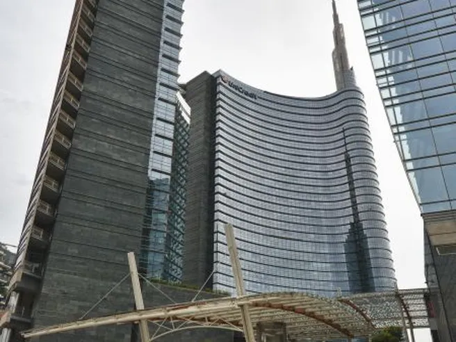 Piazza Affari guarda a effetti positivi della Blue Wave. Buzzi e FCA in corsa, male Ferrari