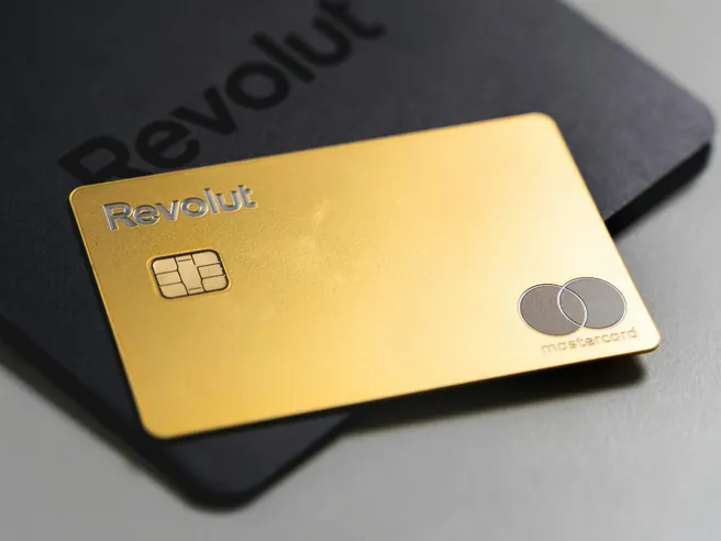 Antitrust indaga su Revolut: tra investimenti e blocchi conto