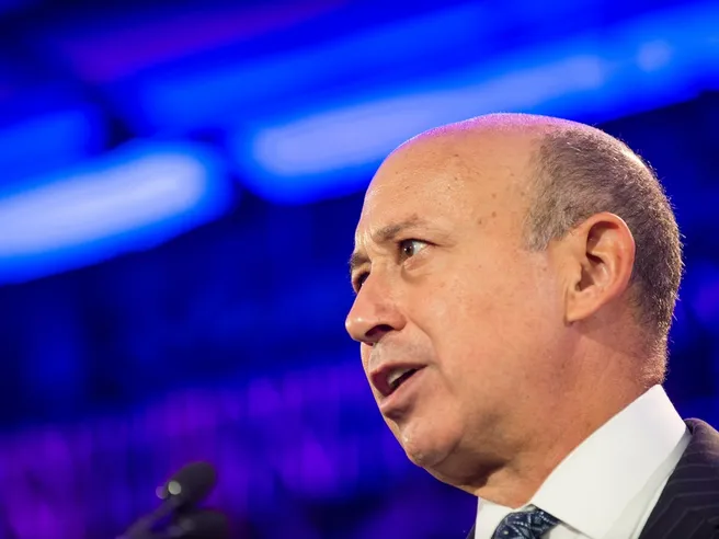 Prepararsi al peggio, Blankfein (Goldman) vede rischio recessione ‘molto, molto alto’