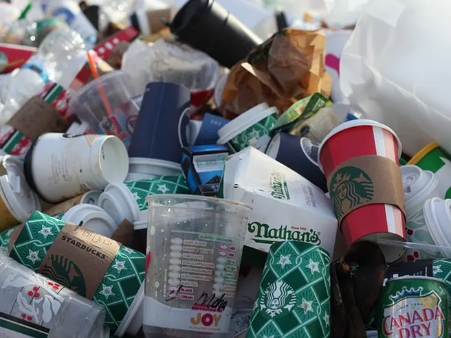 Plastic Tax: governo lavora ad aggiustamenti prima del via nel 2021