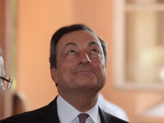 Crisi governo, ‘c’è il nome di Draghi’. Lo spread BTP-Bund ha già iniziato a scommetterci