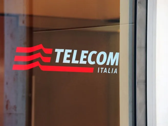 Tim: il governo blinda la rete esercitando il golden power, governance sotto scacco