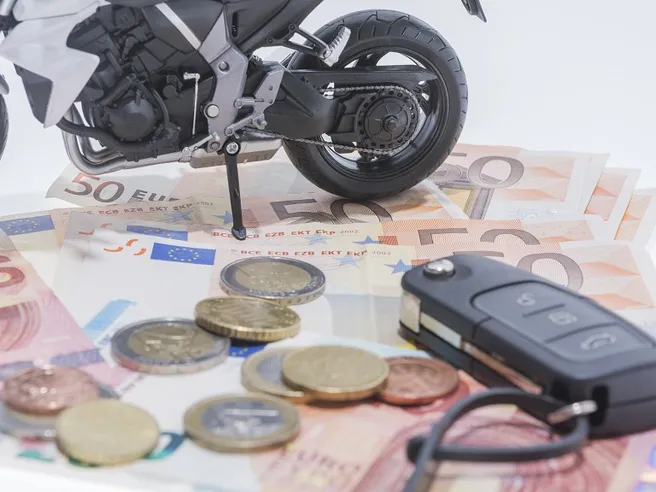 Rc auto: 2,4 mln di famiglie sfruttano l’RC familiare, soprattutto al Sud e nelle isole. Vantaggi per neopatentati
