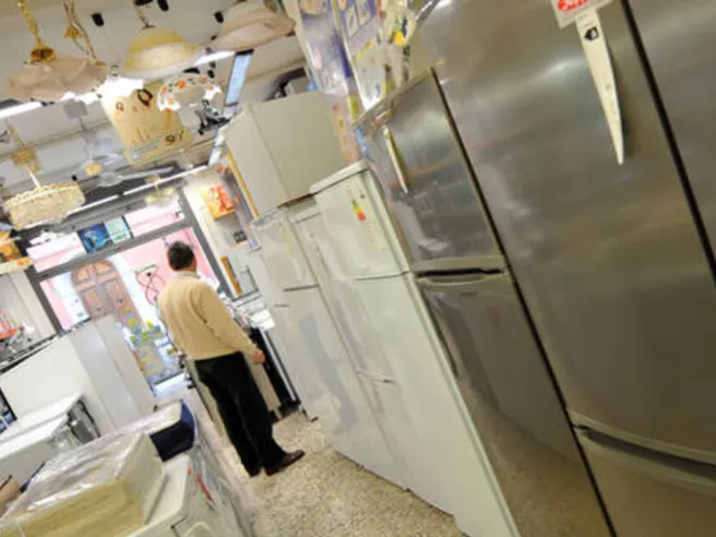 Consumi 2025 in crescita: boom per tech e casa