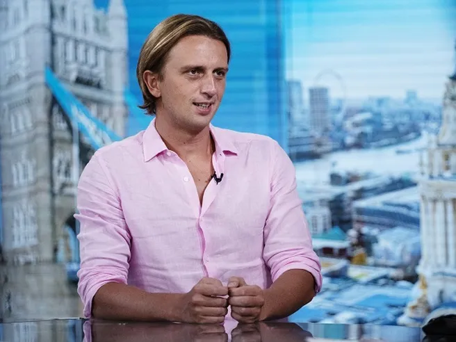 Valutazione record di 33 mld $ per Revolut, la fintech UK ammalia SoftBank e Tiger