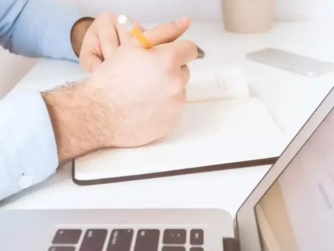 Conto aziendale Vivid a 0 €/mese e 4 % sui depositi: scopri l’offerta