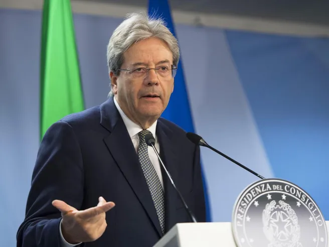 Recovery Fund, Gentiloni: ‘Piani nazionali riforme entro il 15 ottobre’. E con Letta rilancia su MES