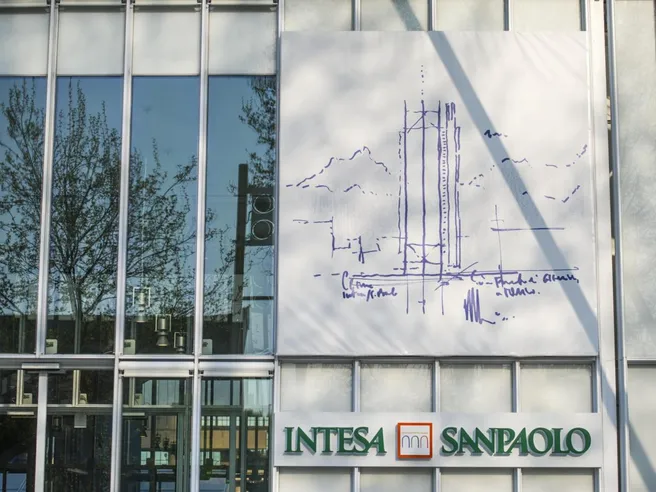 S&P alza rating su Unicredit, Intesa e Mediobanca. Ma alto stock Npl rimane un problema per banche italiane