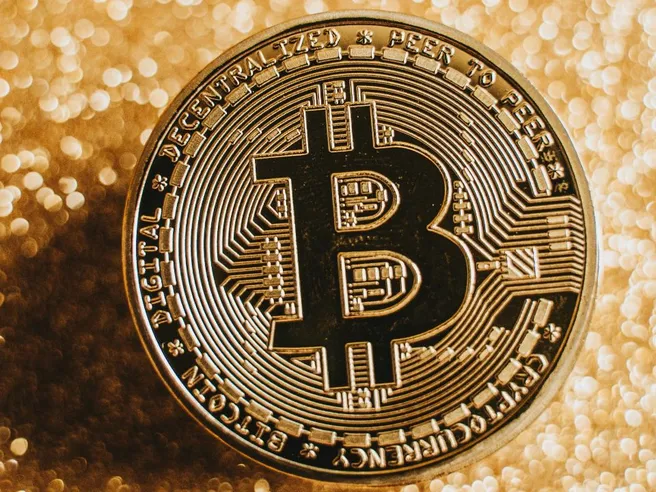 Bitcoin registra un nuovo record superando i 119 mila dollari