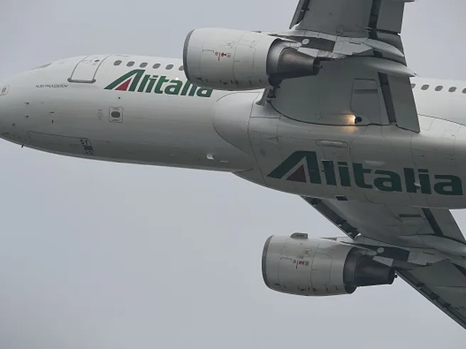 Alitalia: ora rischia nuova indagine Ue. Patuanelli preoccupato, sempre presente mantra/spettro nazionalizzazione