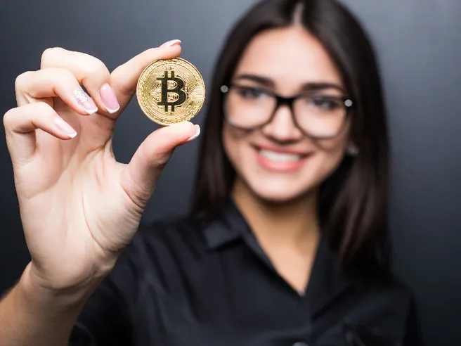 Pronto a scambiare criptovalute senza commissioni? Scegli subito eToro