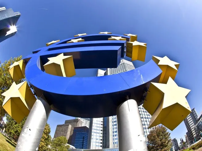 BCE, Next Generation Ue: con pieno utilizzo Pil area euro a +5%. Politica accomodante continuerà dopo PEPP