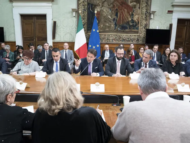 Ex Ilva, Conte: senza Arcelor Mittal commissariamento. Nazionalizzazione non esclusa