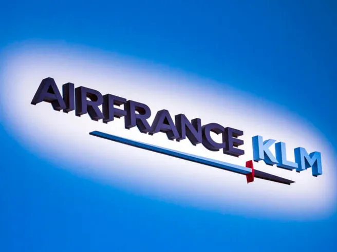 Bagaglio a mano a pagamento anche con le compagnie tradizionali