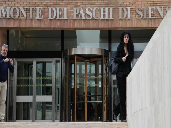 Arriva l’MPS Day: il nodo esuberi fa imbestialire i sindacati. Doppi se ci sarà matrimonio con UniCredit
