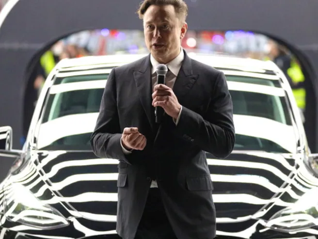 Perché Elon Musk ha comprato azioni Tesla per 1 miliardo di dollari
