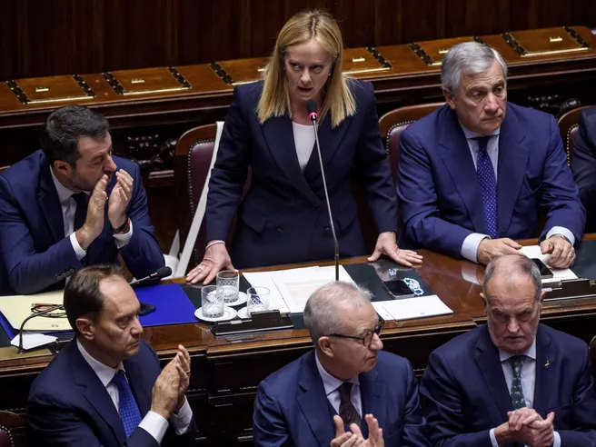 Giorgia Meloni va subito all’attacco della BCE su rialzo tassi e stop acquisti BTP