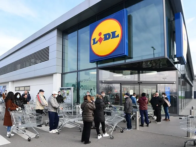 Tassi di risparmio record in tutta Europa. Boom liquidità parcheggiata nelle banche, come si riparte così?