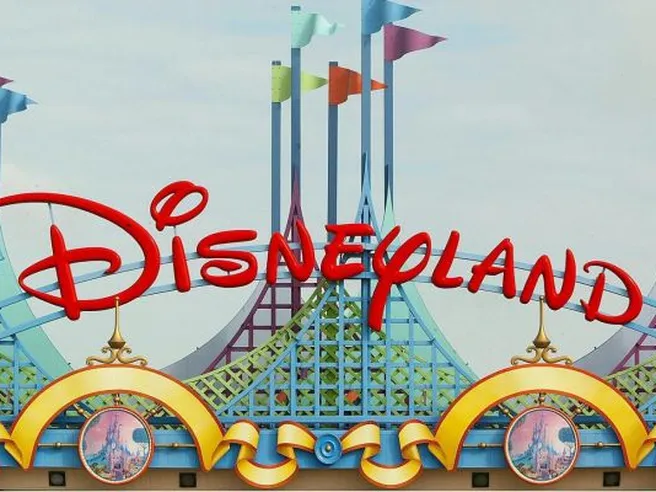 Disney alza il velo sui conti: boom di abbonati, superata Netflix