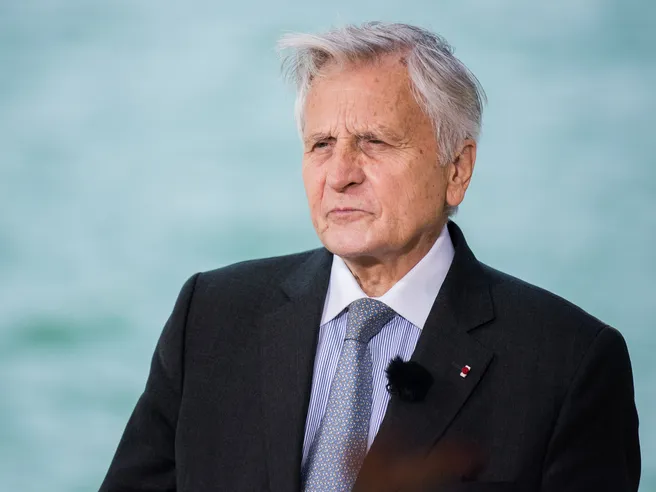 Crisi governo, sì di Prodi a Pd-M5S. Trichet (ex Bce) su Italia: ‘ci ha abituati a stare con fiato sospeso’