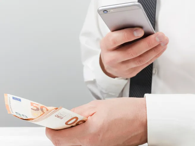 Tassa di concessione governativa: cos’è e chi la paga