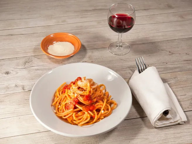 Vino, pasta e frutta tra i prodotti italiani più venduti all’estero