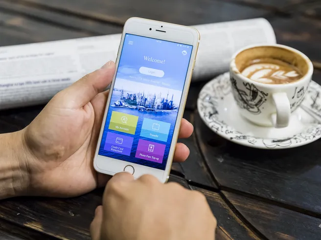 Satispay e le novità del 2025: da aprile commissioni dell’1% per gli esercenti, per i clienti resta gratis
