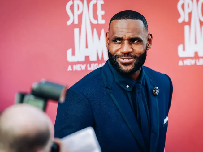 AC Milan: esplode la febbre LeBron. New York Yankees e fondo Usa Main Street nuovi azionisti al fianco di RedBird