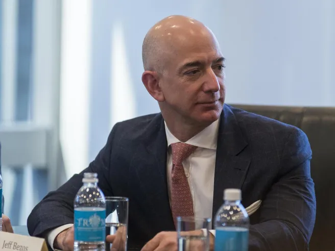 Forbes: nell’anno della pandemia crescono i miliardari. Bezos sempre in testa