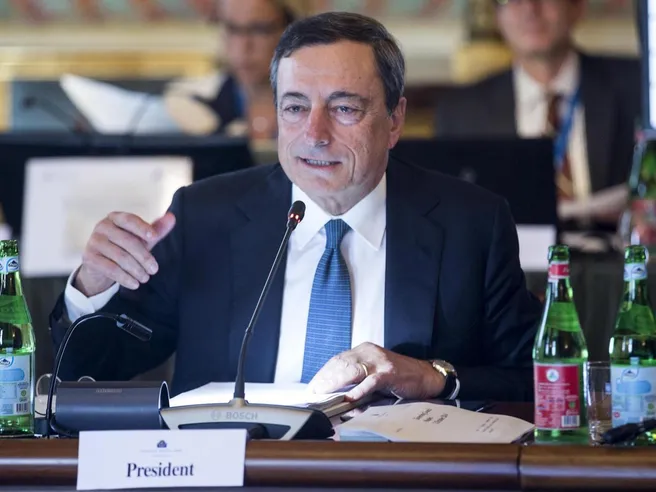 DL Sostegni: 11 mld di aiuti alle Partite Iva, proroga Cig e blocco licenziamenti. Confesercenti: soldi in ritardo e insufficienti