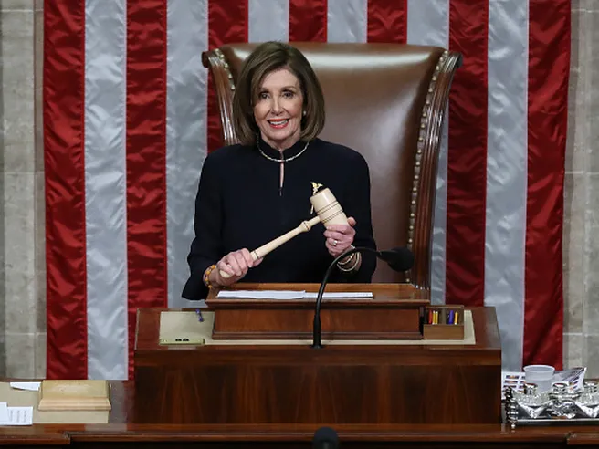 La Camera di Nancy Pelosi vota sì a impeachment Trump. Lui: ‘è un assalto all’America’