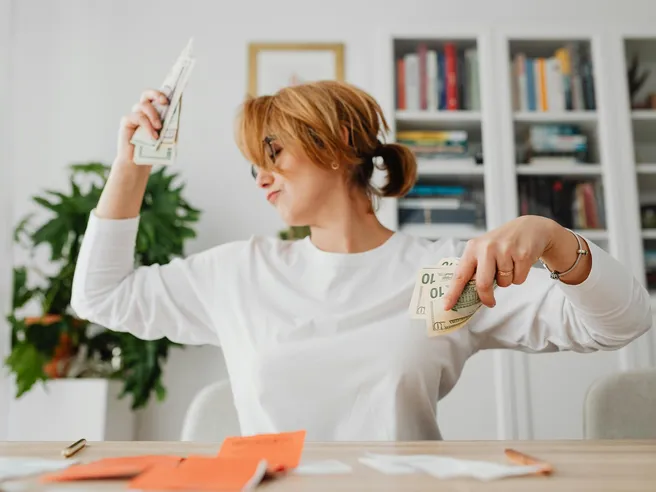 Apri il conto Crédit Agricole e invita i tuoi amici per avere 200€ in buoni Amazon